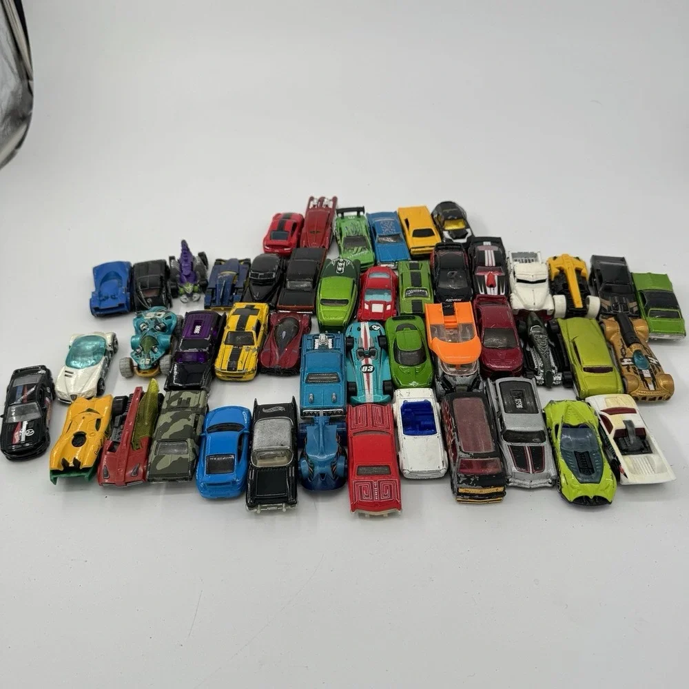 Hot Wheels Diecast Car Lot Of‎ 47 Mattel 2000s 1:64 Mixed Models Toy Cars VTG